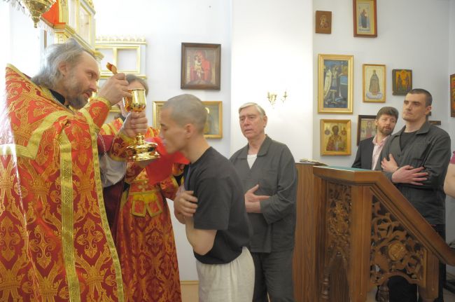 Первая Божественная литургия совершена в петербургском храме при "тюремной" больнице имени Федора Гааза