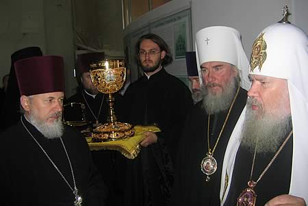 Святейший Патриарх Алексий в Свято-Троицком Измайловском соборе