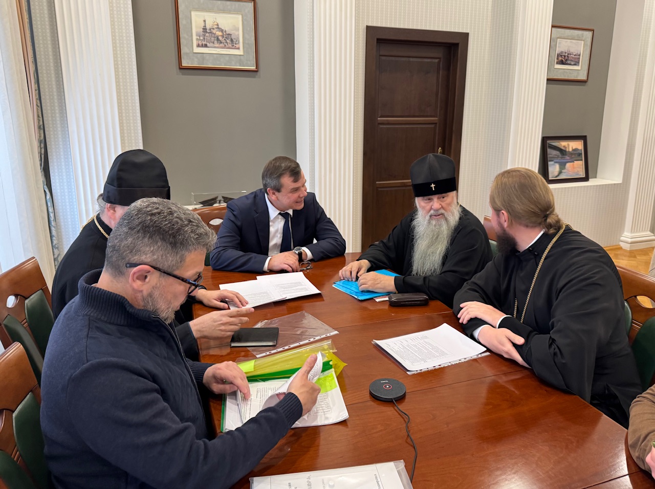 Состоялось совещание по реставрации монастырей Старой Ладоги  Состоялось совещание по реставрации монастырей Старой Ладоги