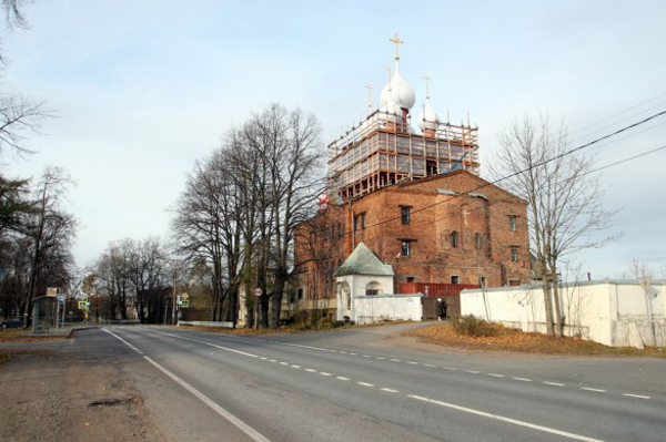 Церковь преподобного Серафима Саровского в Петергофе будет восстановлена 