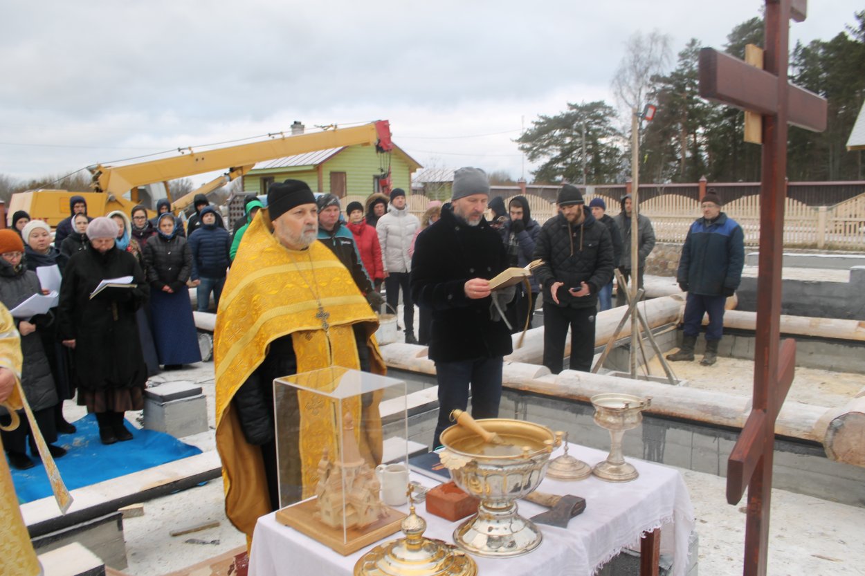 Совершен чин освящения закладного камня в основание храма в честь свт. Николая Чудотворца в Торфяном