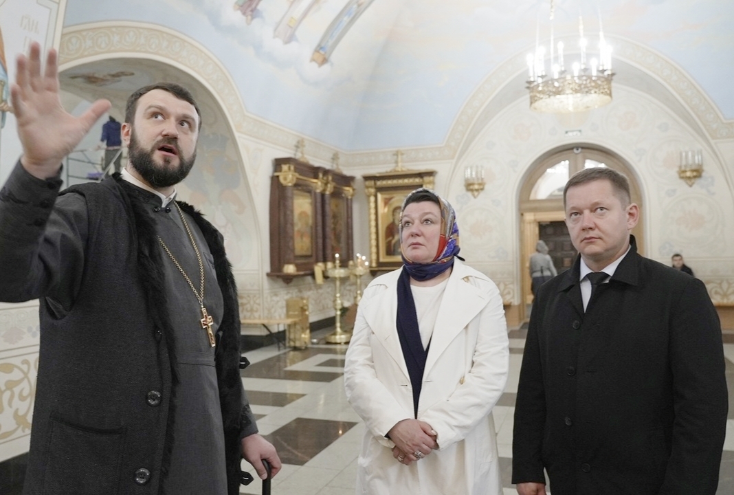 Депутаты посетили храм апостола Петра Депутаты посетили храм апостола Петра
