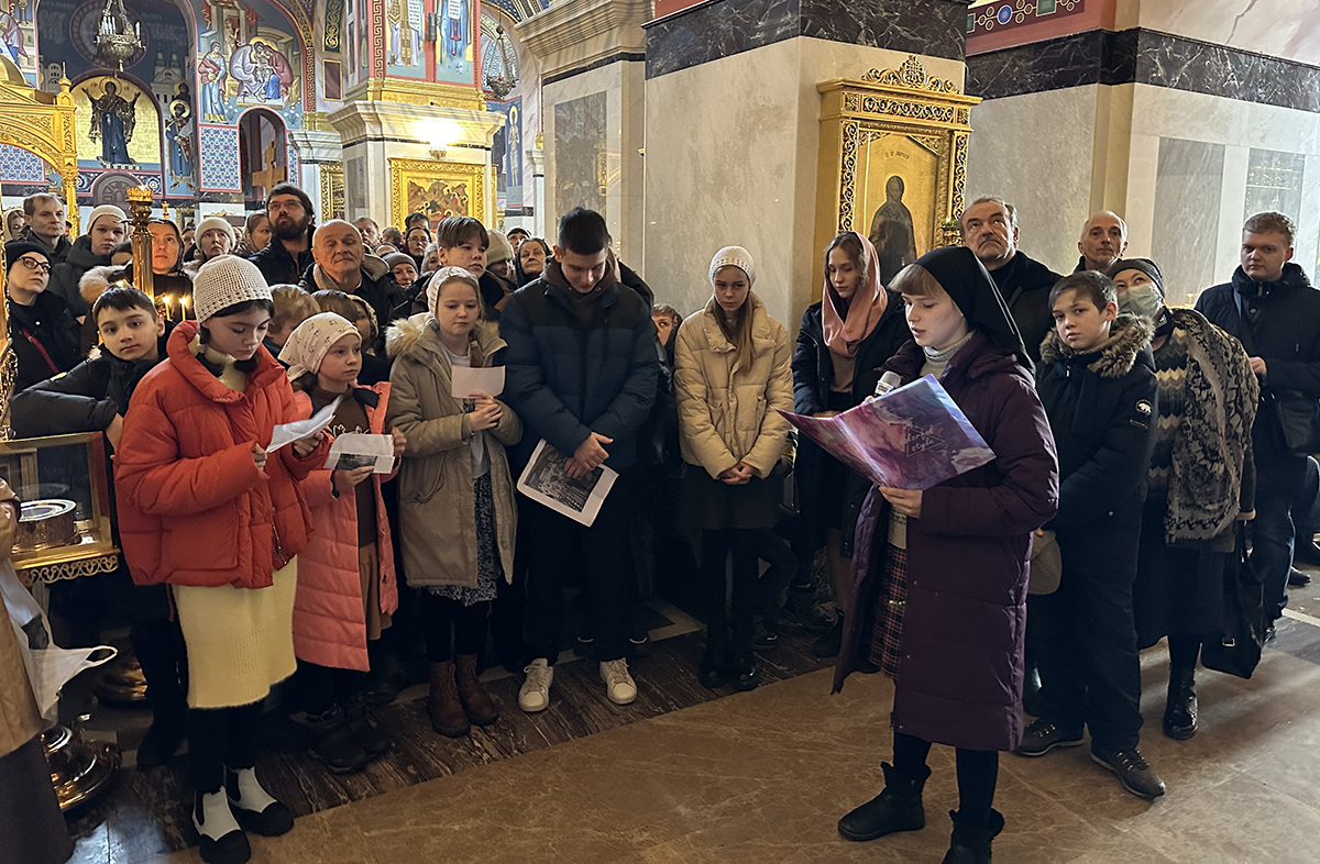 Школьники провели экскурсию в Новодевичьем монастыре