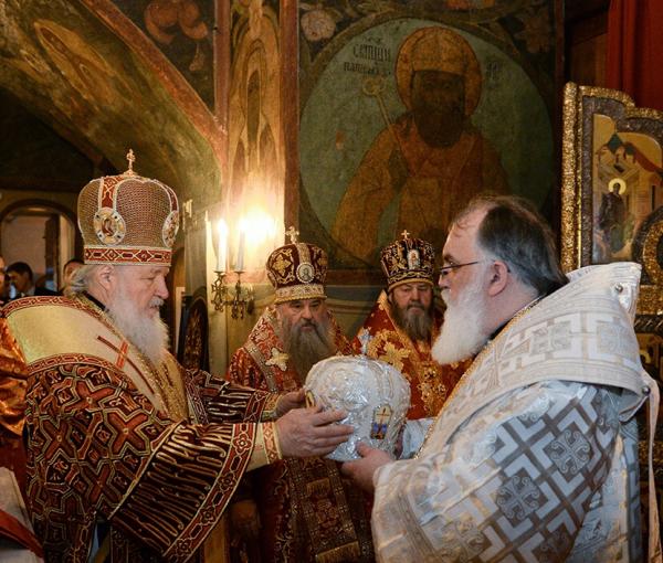 Митрополит Варсонофий сослужил Святейшему Патриарху Кириллу в столичном Сретенском монастыре