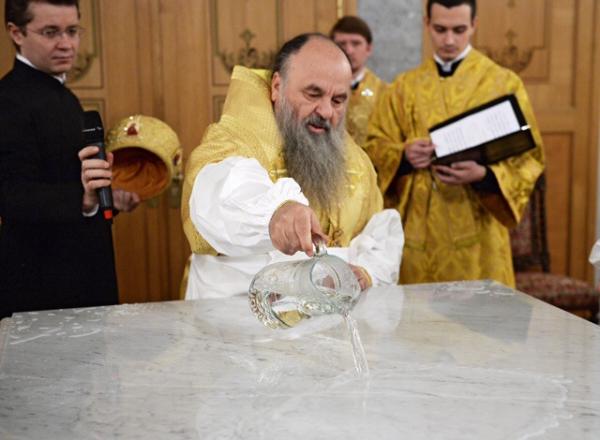 Митрополит Варсонофий сослужил Святейшему Патриарху Кириллу в Иоанно-Предтеченском монастыре Москвы 