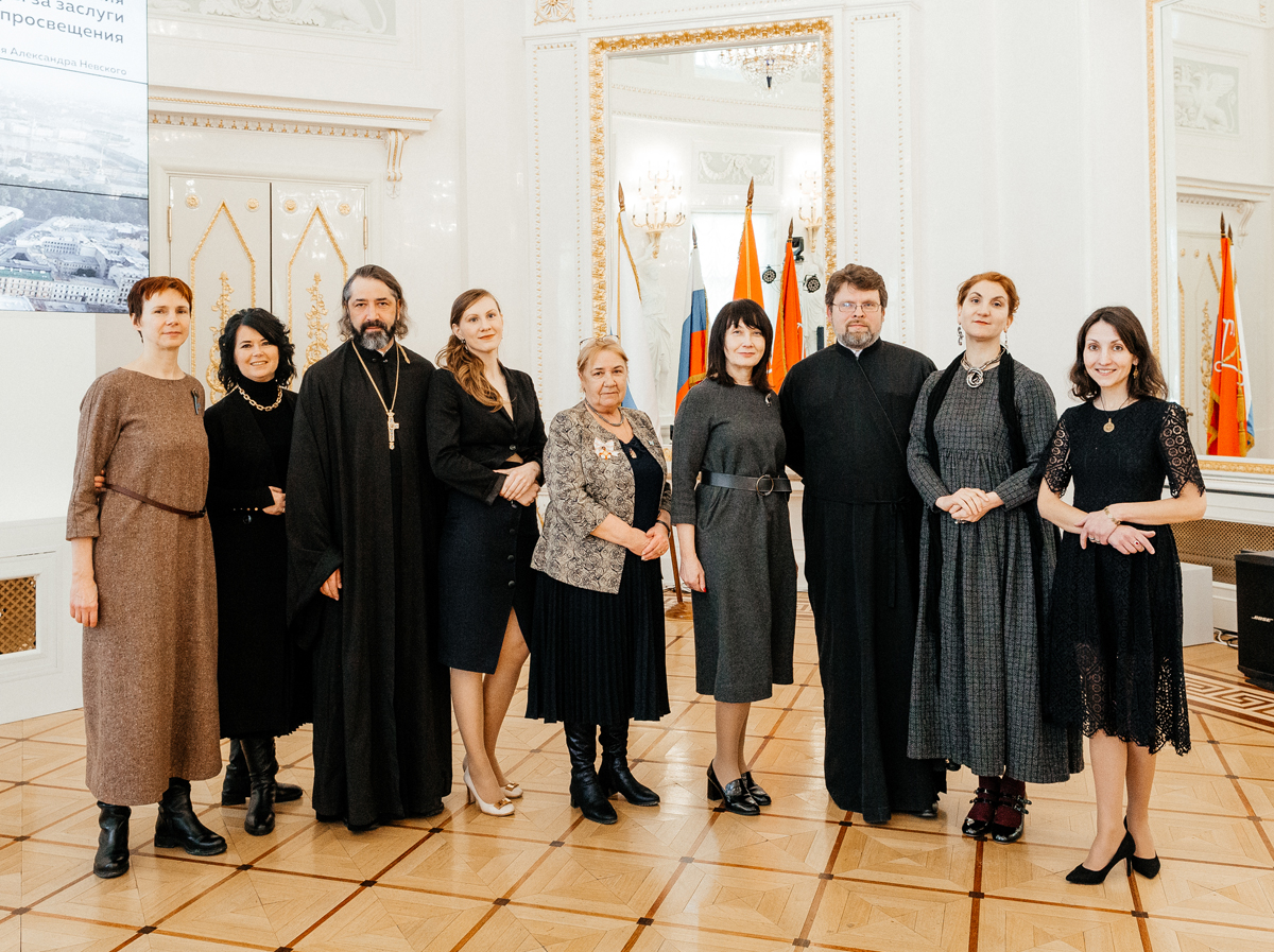 Петербуржцы награждены за заслуги в духовном просвещении