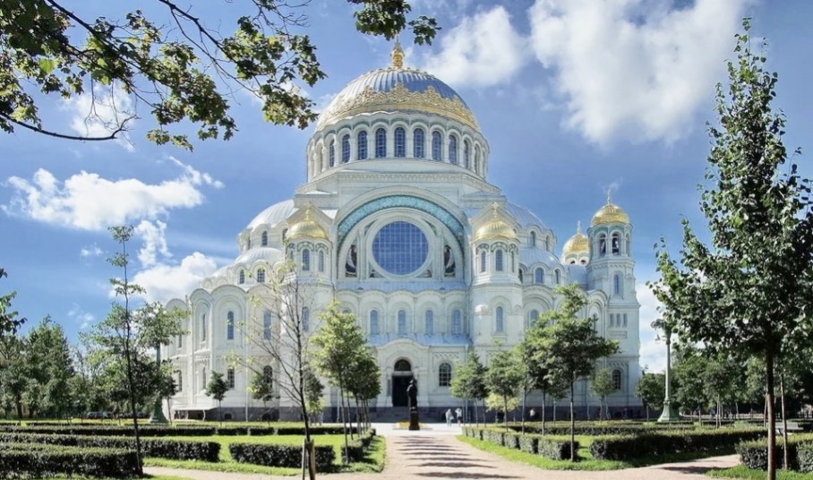 Митрополит Варсонофий совершил Всенощное бдение в Никольском соборе Кронштадта Митрополит Варсонофий совершил Всенощное бдение в Никольском соборе Кронштадта
