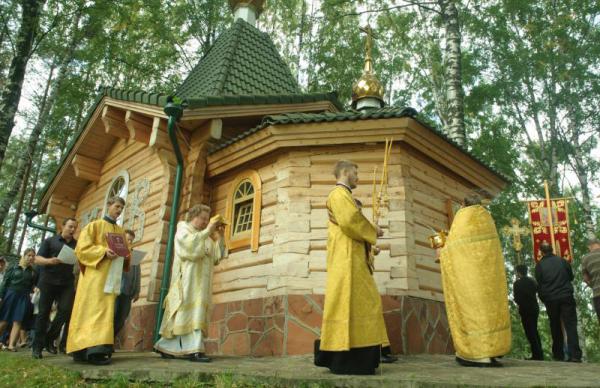 Епископ Выборгский и Приозерский Игнатий освятил великим чином храм во имя святой Марии Магдалины в деревне Бор
