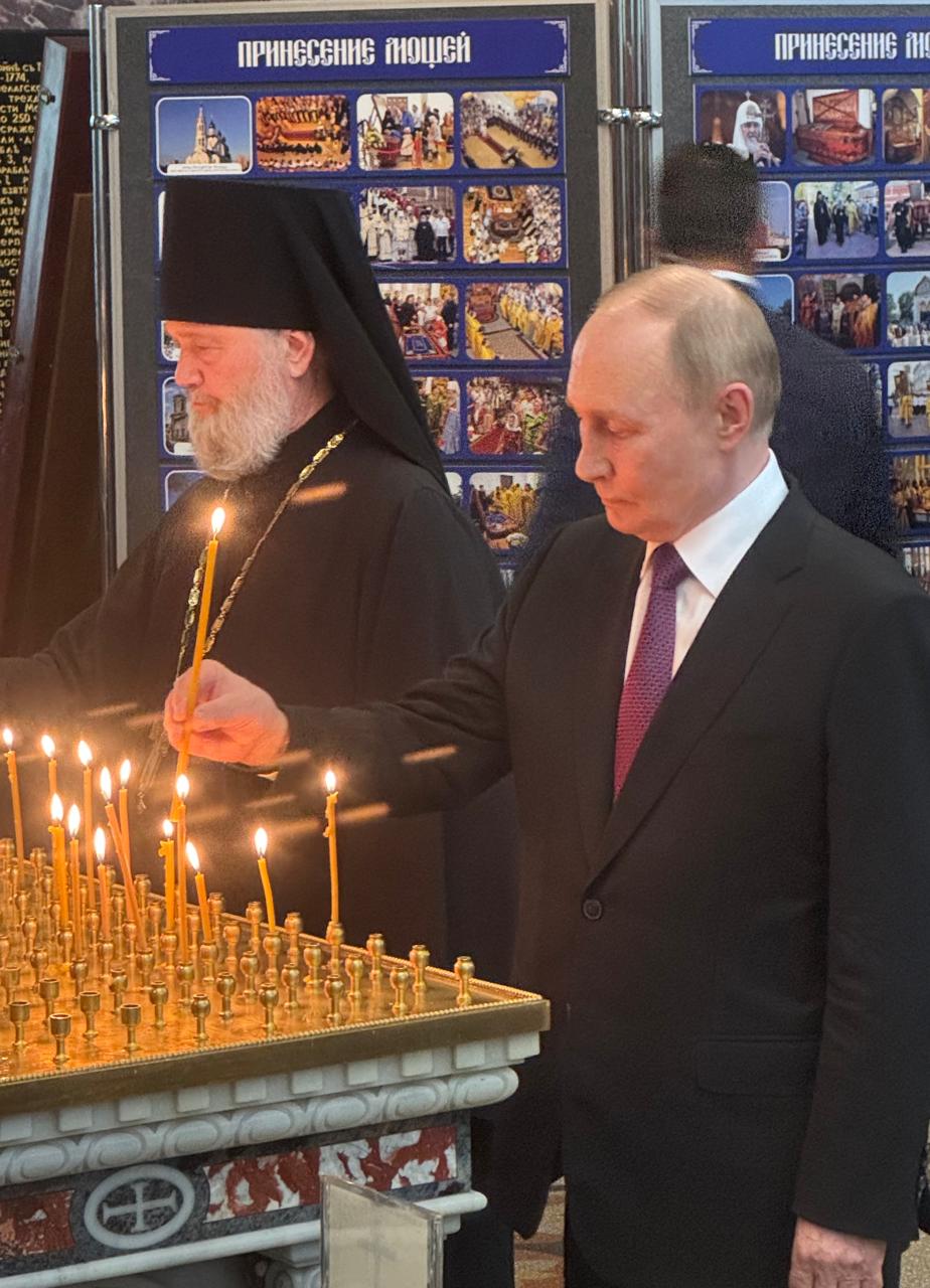 Владимир Путин посетил Кронштадтский морской собор Владимир Путин посетил Кронштадтский морской собор
