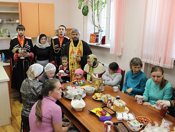 Пасхальный праздник состоялся в детском отделении реабилитации Сестрорецка