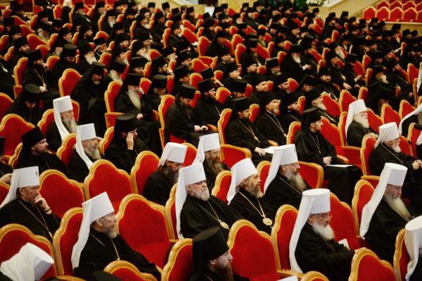 Архиерейский Собор принял Положение о монастырях и монашествующих