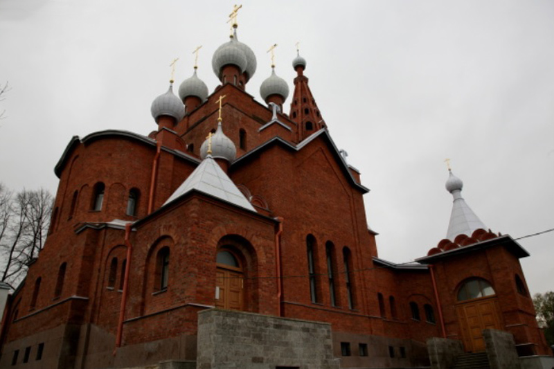 Возвращен исторический облик церкви преподобного Серафима Саровского в Петергофе