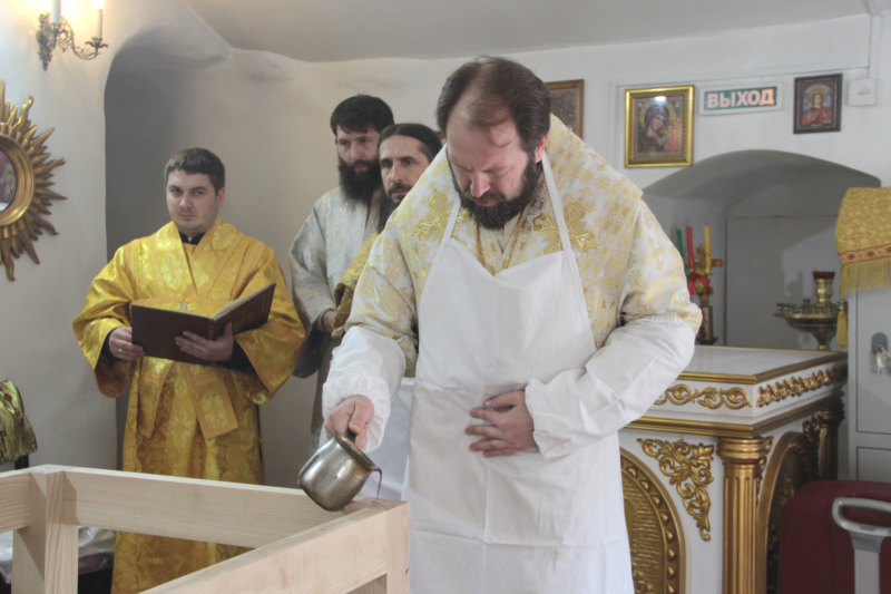 Епископ Митрофан освятил храм архангела Михаила с. Сижно