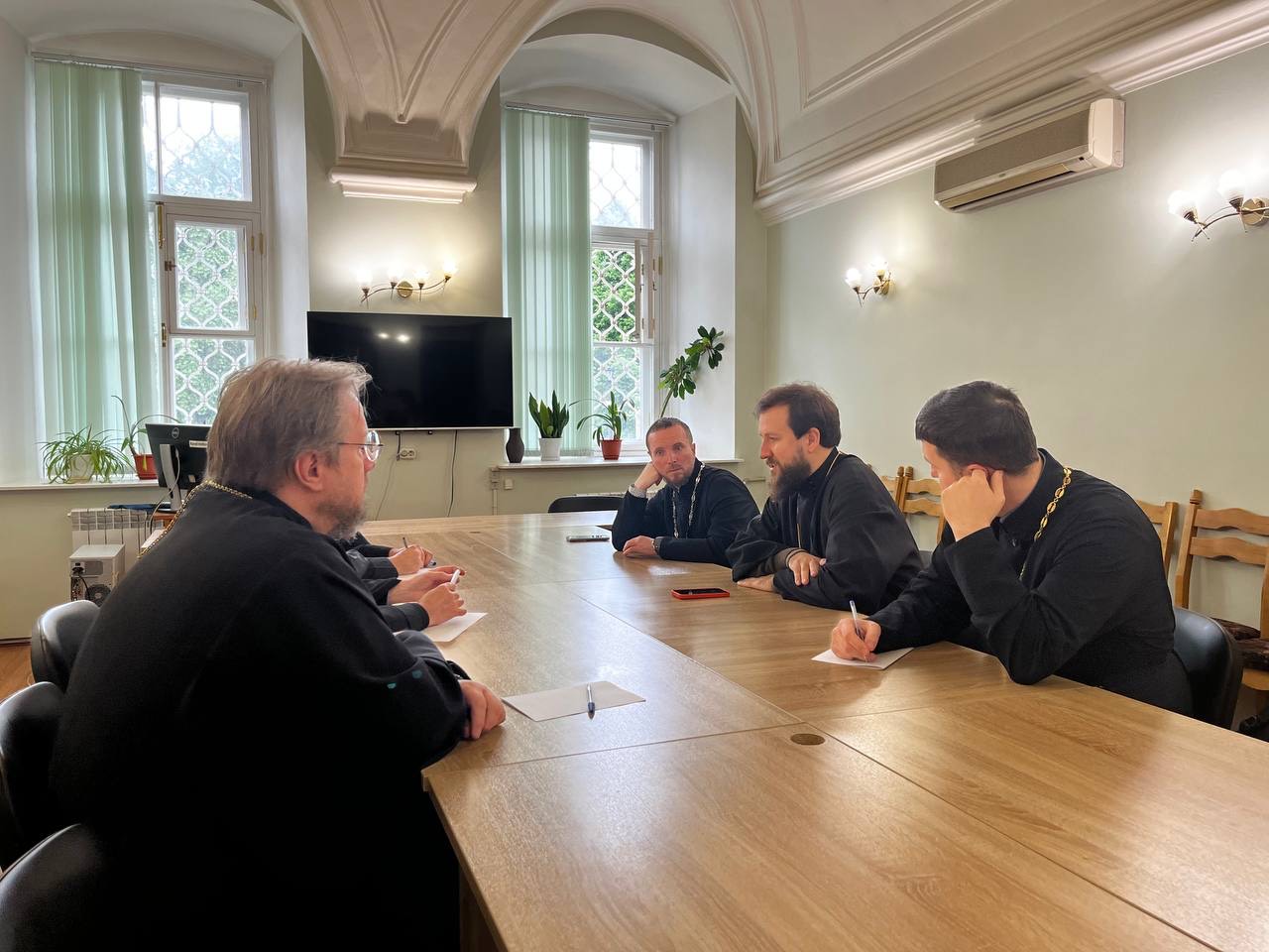 Прошло совещание председателей миссионерских отделов Прошло совещание председателей миссионерских отделов
