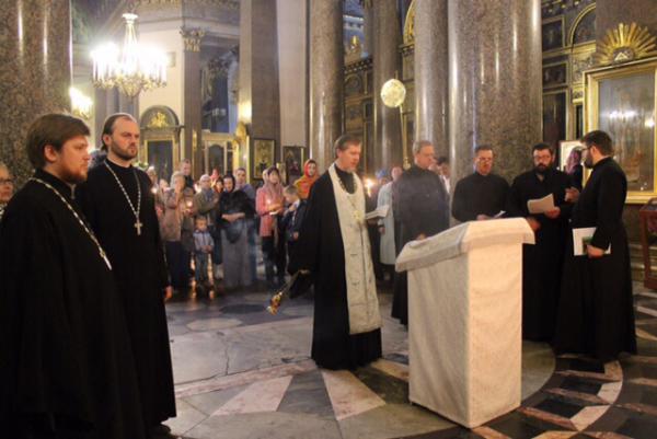 Вечер памяти Петра Зварича состоялся в Казанском соборе 