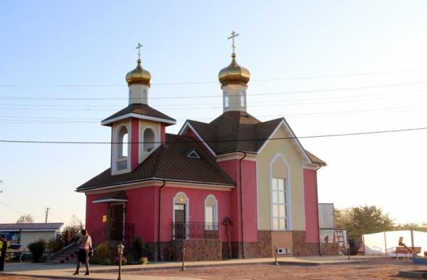 Епископ Митрофан совершил чин великого освящения храма в д. Разбегаево