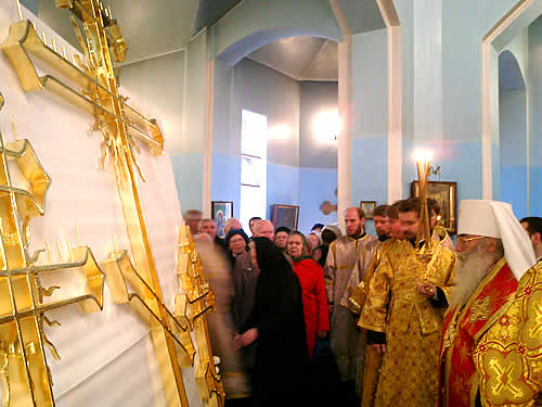 Освящены кресты в Георгиевском храме в Купчине