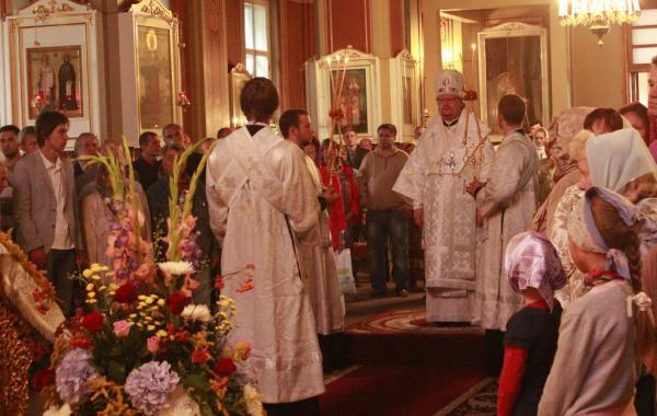 Епископ Игнатий совершил праздничную Божественную литургию в Спасо-Преображенском соборе г.Выборга