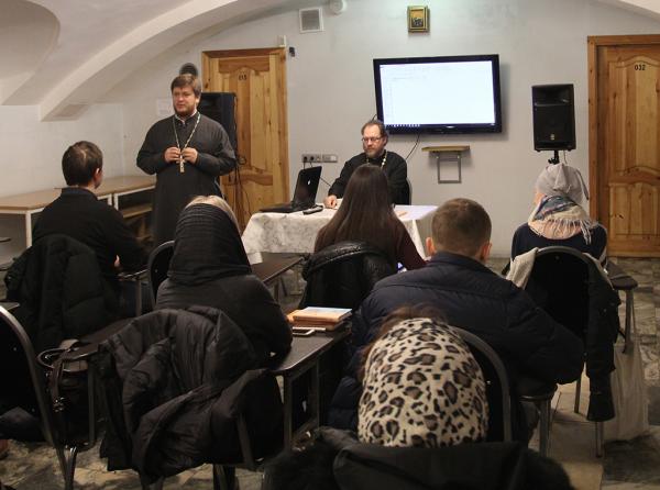 Протоиерей Константин Пархоменко представил свои книги в Казанском соборе