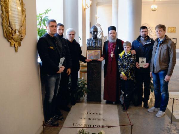 Паломничество по суворовским местам Санкт-Петербурга организовало Леушинское подворье