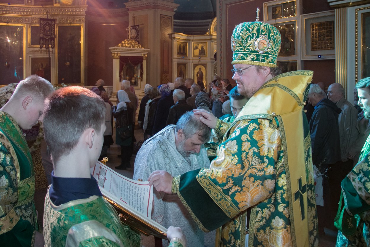 Епископ Игнатий совершил Литургию в кафедральном соборе Выборга