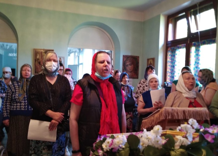 Престольный праздник отметили в храме блаженной Ксении при ПНИ № 2