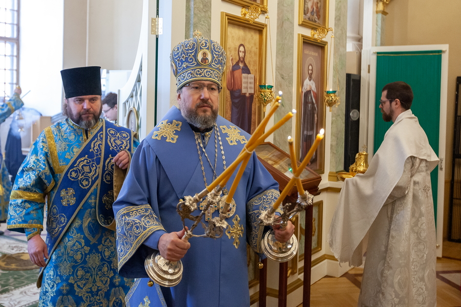Епископ Вениамин совершил диаконскую хиротонию Епископ Вениамин совершил диаконскую хиротонию