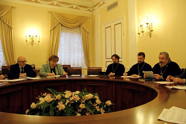 Состоялось заседание комиссии по реализации соглашения между епархией и городской администрацией  