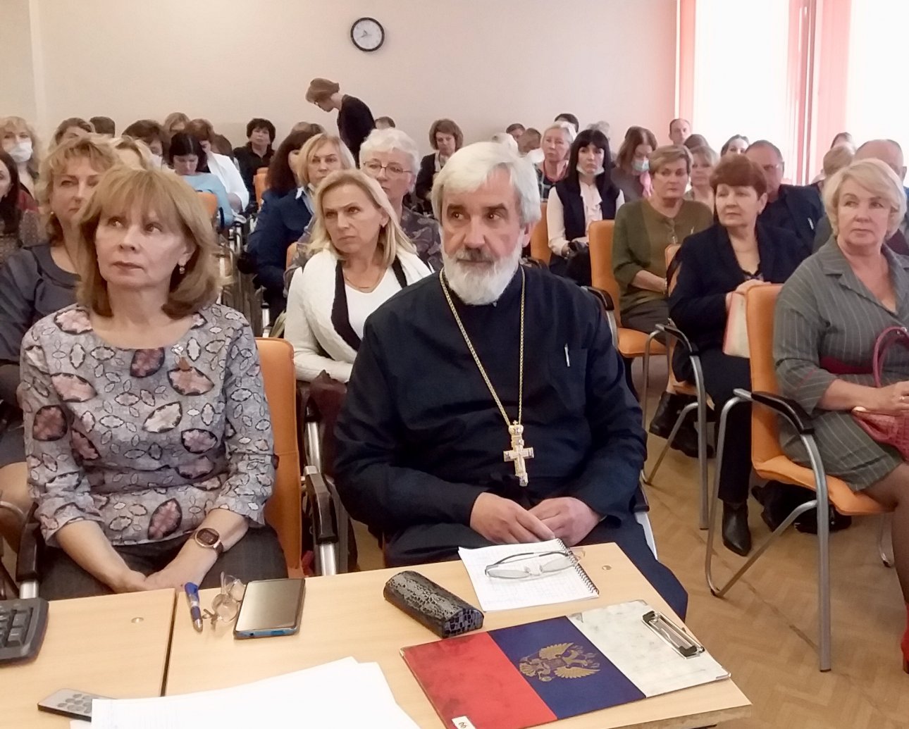 Благочинный Красносельского округа выступил на совещании педагогов  