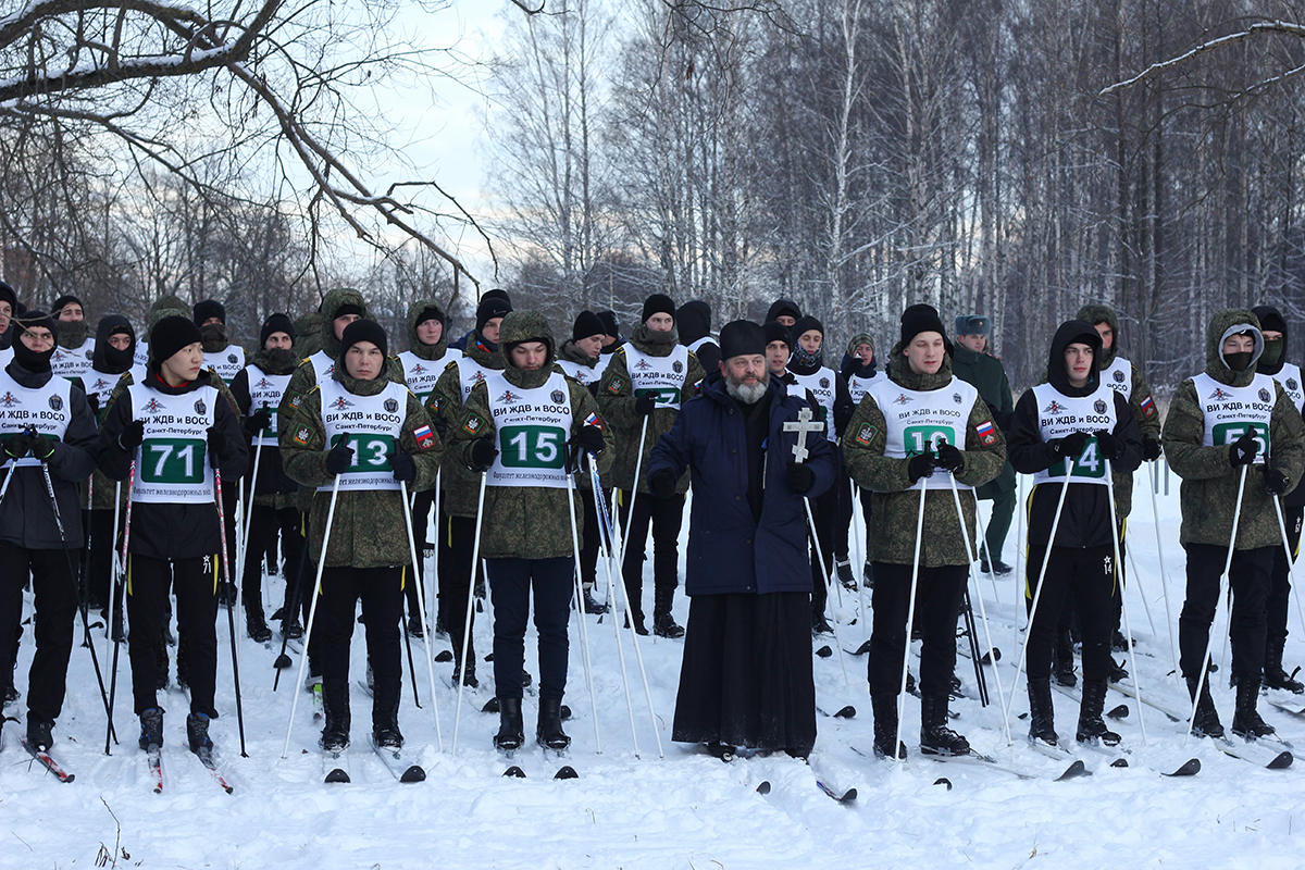 Память святого Александра Невского почтили в Институте железнодорожных войск