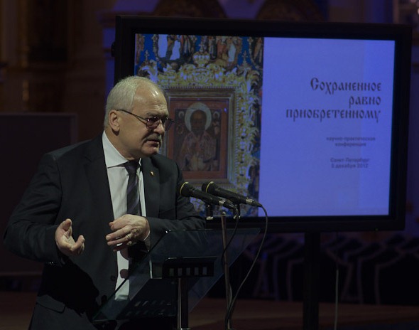 Конференция по вопросам сохранения историко-культурного наследия Санкт-Петербурга состоялась в Смольном соборе