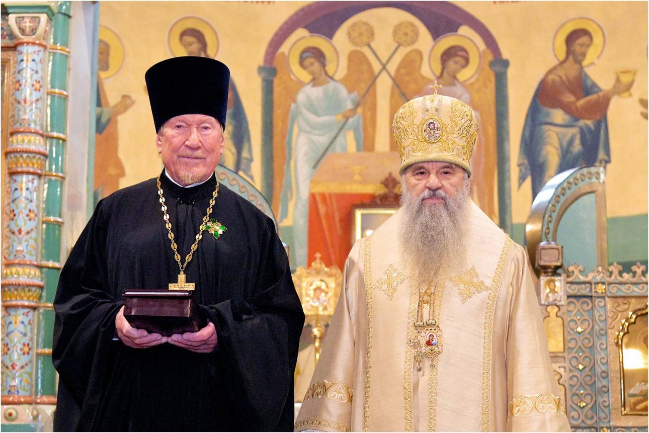 Протоиерей Валериан Камитов награжден орденом преподобного Серафима Саровского