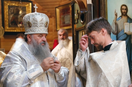 Диакон Михаил Орлов рукоположен во пресвитера