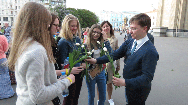 Молодежный миссионерский концерт состоялся у Казанского собора 