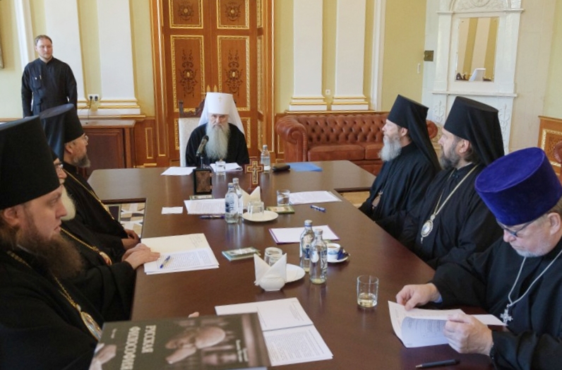 Прошло заседание архиерейского совета Прошло заседание архиерейского совета