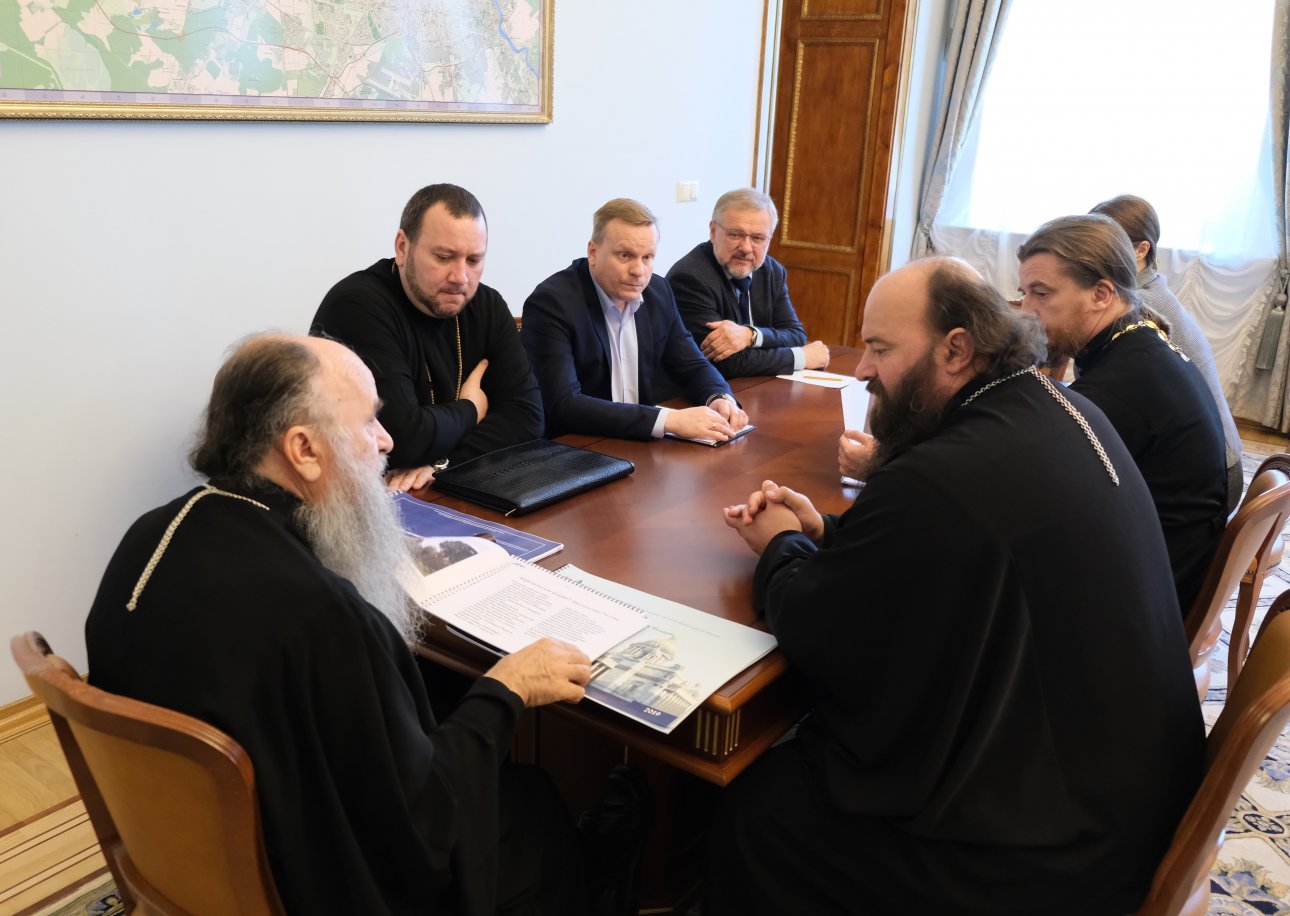 Митрополит Варсонофий встретился с епископом Наро-Фоминским Парамоном