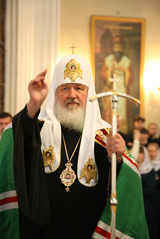 В праздник Вознесения Господня Святейший Патриарх Кирилл возглавил Божественную литургию в Троицком соборе Александро-Невской лавры
