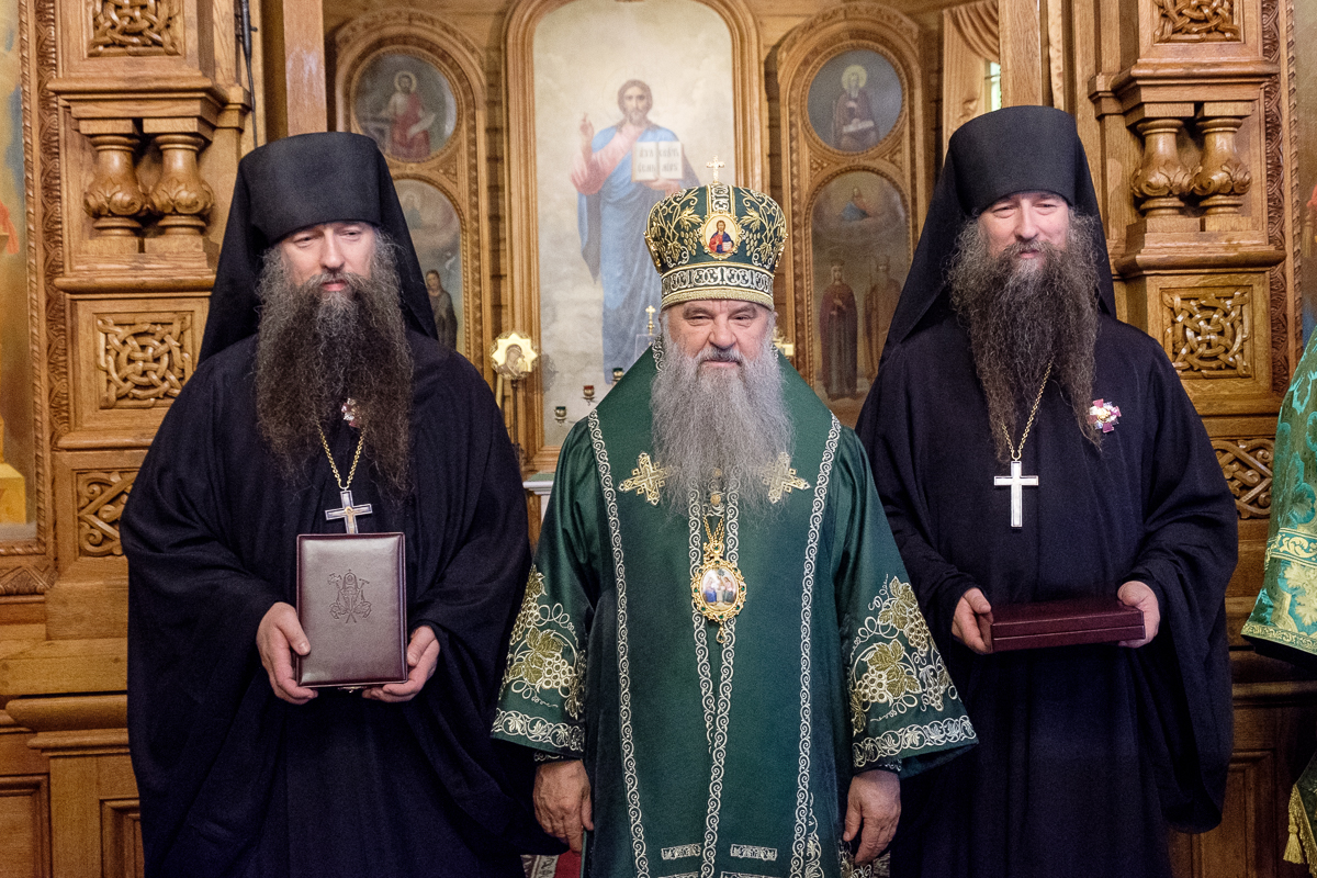 Иеромонахи Кирилл и Мефодий (Зинковские) награждены орденами святителя Иннокентия
