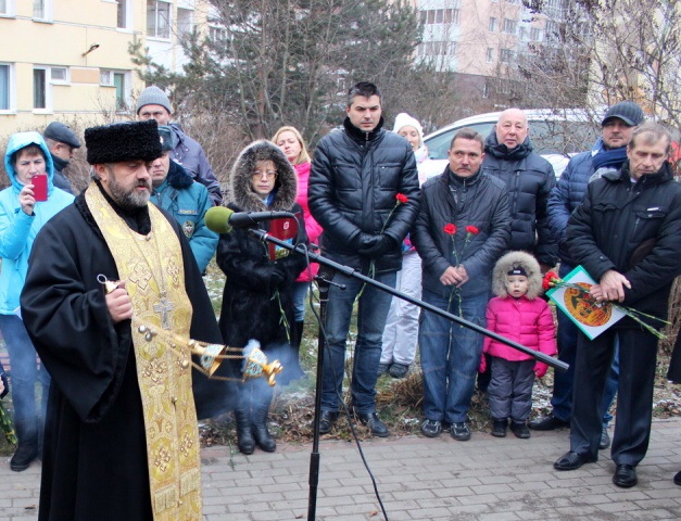 Память чернобыльцев почтили в 32-ю годовщину установки саркофага на ЧАЭС