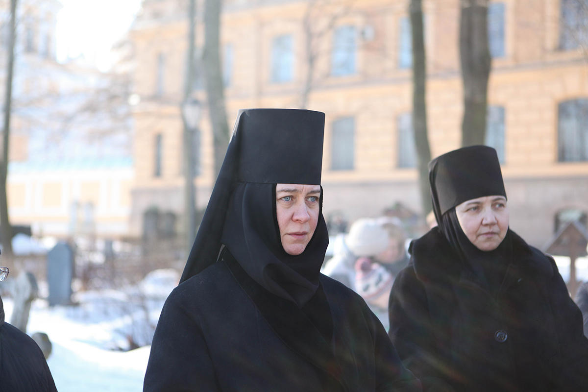 Александро невская лавра наместник. Даниил Мушкеев. Отец Назарий Александро Невская Лавра Исповедь. Митрополит Владимир Котляров служба спас на крови. Служители Александро Невского Ижевск.