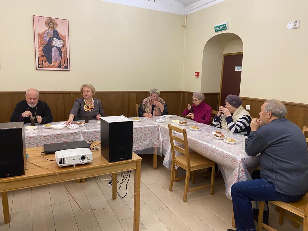 Встреча с родителями военнослужащих прошла в Кировском благочинии 