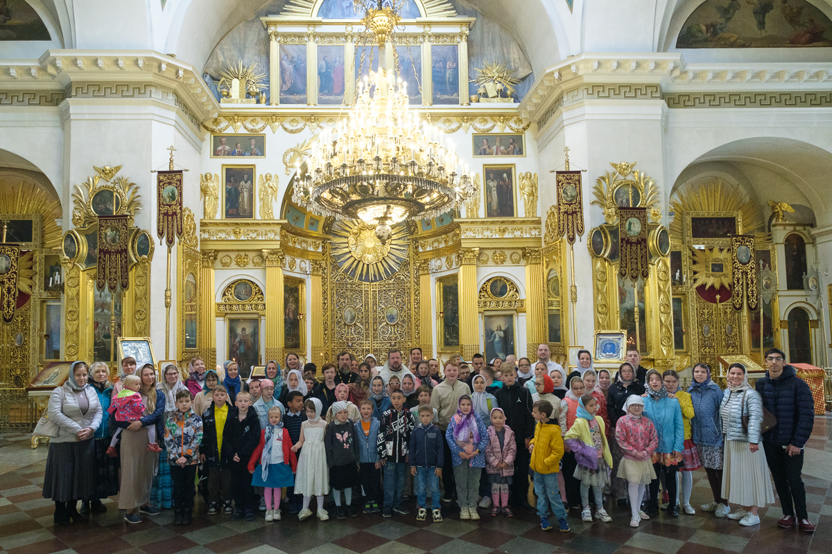 Состоялся праздник для детей-сирот - сайт Санкт-Петербургской митрополии