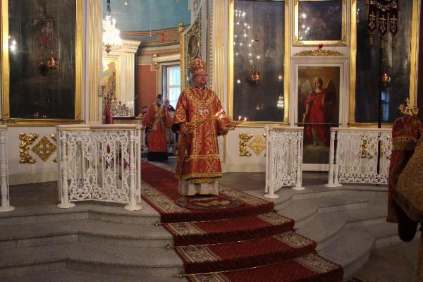 Епископ Игнатий совершил Божественную литургию в кафедральном соборе Выборга