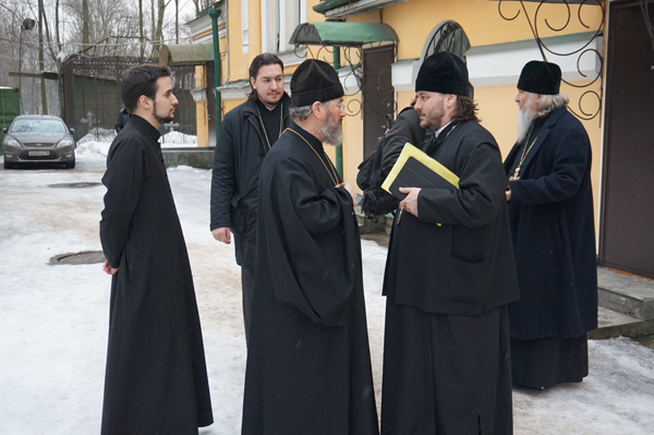Благочинный Фрунзенского округа встретился с духовенством храмов