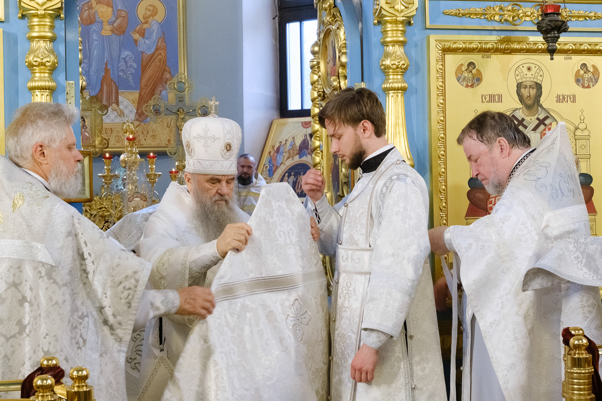 Диакон Иоанн Сергеевич Бузин рукоположен во пресвитера