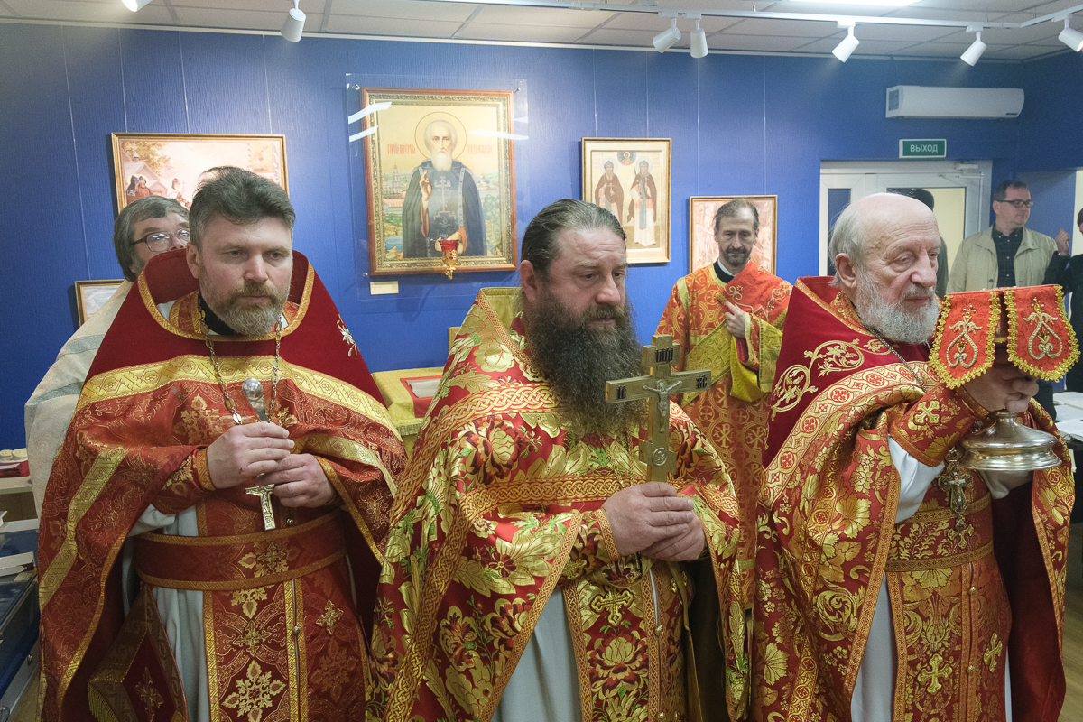 Божественная литургия совершена в Сергиевском музее-храме - сайт  Санкт-Петербургской митрополии