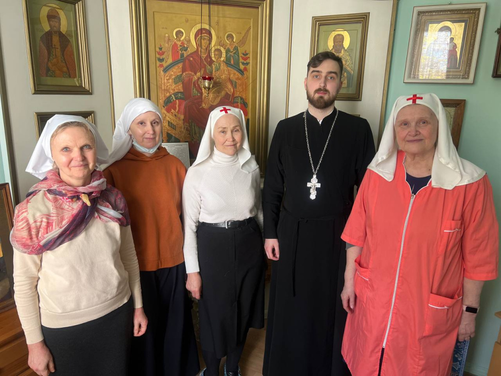 Пасха в хосписе2025.jpg Пасха в хосписе2025.jpg