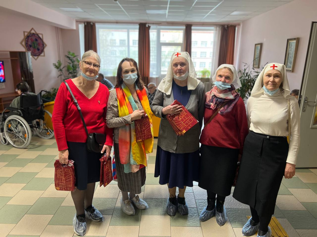 Забота в Доме престарелых.jpg Забота в Доме престарелых.jpg